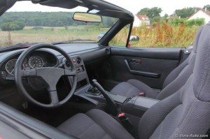 Mazda MX-5 NA intérieur - essai Vivre Auto