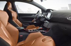 Peugeot 308 R Hybrid intérieur - Vivre Auto