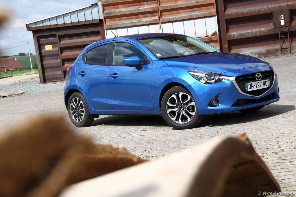 Mazda 2 2015 - essai vivre Auto