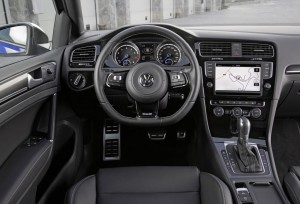 Volkswagen Golf SW R (2015) - Vivre Auto