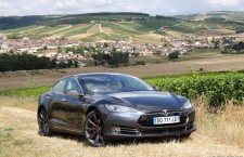 Tesla Model S P85D - Essai Vivre-Auto