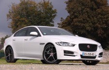 Jaguar XE 2.0T - essai Vivre-Auto