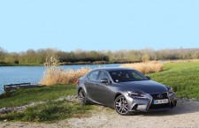 Essai Lexus IS 300h - Vivre-Auto