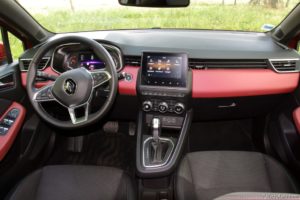 Essai Renault Clio 5 TCe 100 X-Tronic Intens - Intérieur