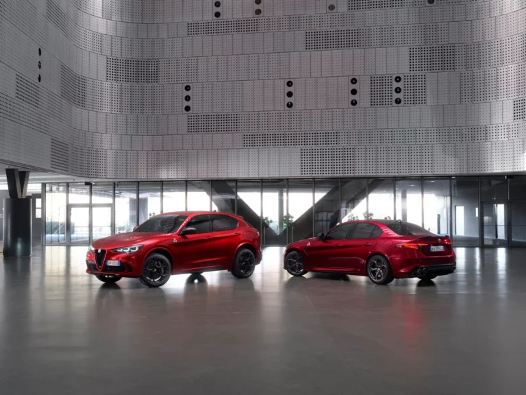 Alfa Romeo Stelvio & Giulia Quadrifoglio Collezione