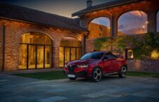 Nouvel Alfa Romeo Tonale 2026 SUV compact design italien sportivité rouge brera intérieur alcantara