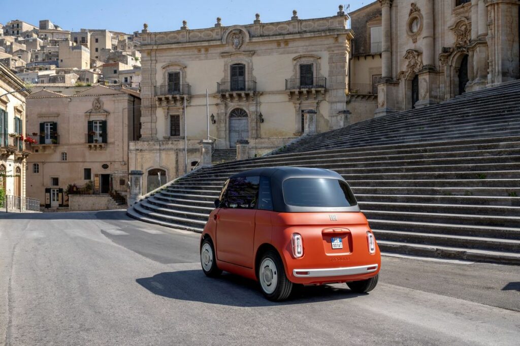 Fiat Topolino Orange Corallo : Le chic italien prend des couleurs