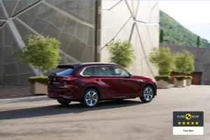 Le SUV familiale Mazda CX-80 obtient 5 étoiles aux crash-tests Euro NCAP.