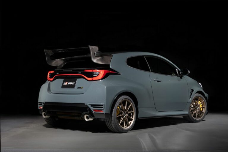 Toyota GR Yaris Morizo RR grise Nurburgring