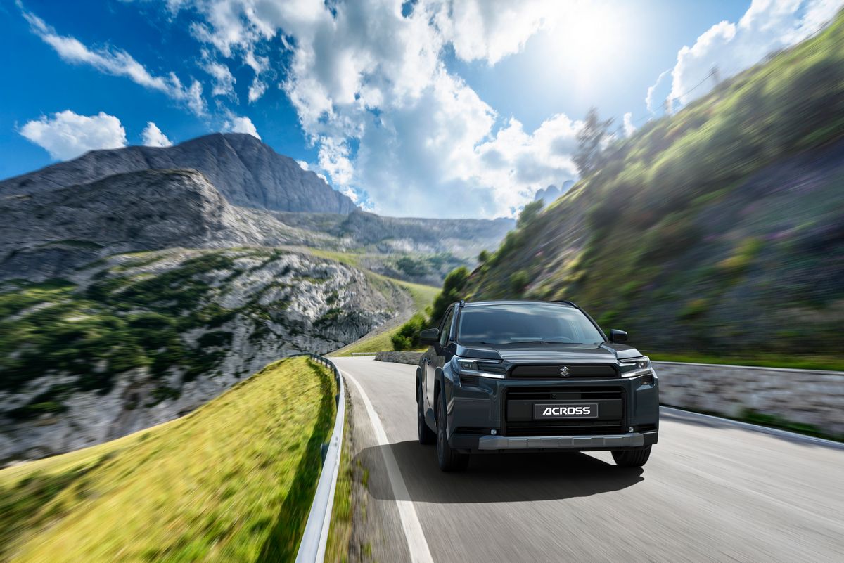 Nouveau Suzuki Across (2026) : Le SUV Hybride Rechargeable se renouvelle