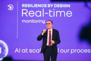 François Provost présentant le plan Renault futuREady 2030