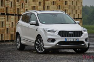 Ford Kuga 1.5 TDCi 120 Powershift Vignale 2018 face avant