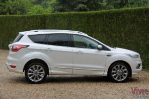 Ford Kuga 1.5 TDCi 120 Powershift Vignale 2018 profil