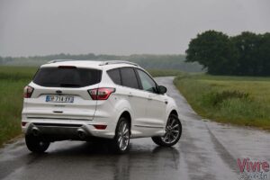 Ford Kuga 1.5 TDCi 120 Powershift Vignale 2018 face arrière