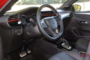 Intérieur de l'Opel Corsa 1.2 Turbo 130 GS Line 2020