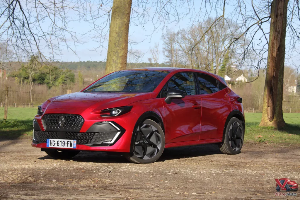 Essai Renault Clio 6 E-Tech 160 Techno : La reine est-elle toujours indétrônable ?