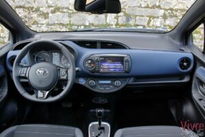 Toyota Yaris 3 Hybrid 2018 Collection intérieur