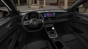 Intérieur de la Fiat 600 en édition limitée Street avec le nouveau moteur essence "Turbo 100" (2026)