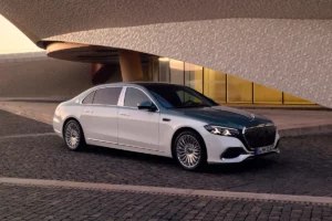 Photo de l'avant de la Mercedes-Maybach Classe S 2026