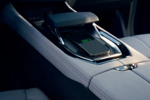 Nouveau chargeur Renault induction Qi2 à bord du Renault Espace 2026