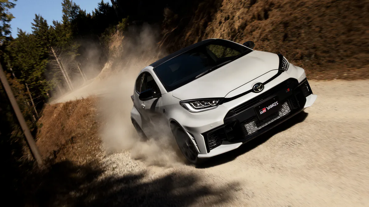 Face avant agressive Toyota GR Yaris 2026