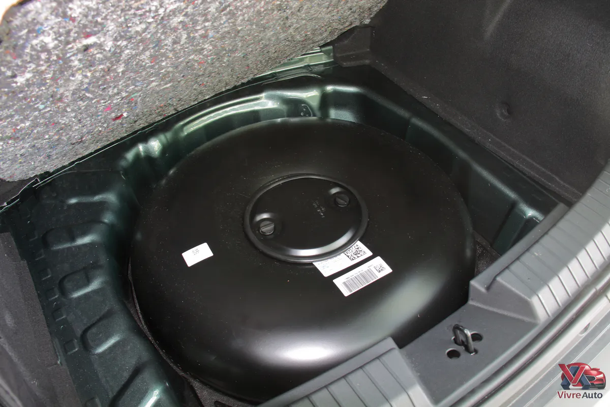volume-coffre-plancher-reservoir-gaz-gpl-dacia-duster