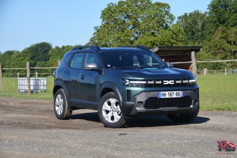 dacia-duster-eco-g-120-expression-design-exterieur-suv-vert-face-avant
