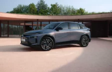 lancia-gamma-crossover-fastback-design-exterieur-silhouete-poupe-effilee