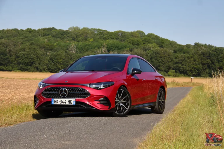 mercedes-cla-2026-profil-design-coupé-quatre-portes
