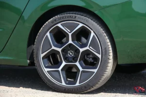 Jantes 18 pouces de la finition Ultimate de la nouvelle Opel Astra 2026