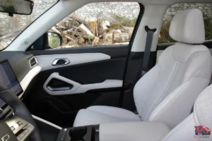 Habitacle avant du BYD Atto 2 DM-i finition Boost