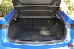 Coffre et rangement des câbles du Renault Rafale hybride rechargeable